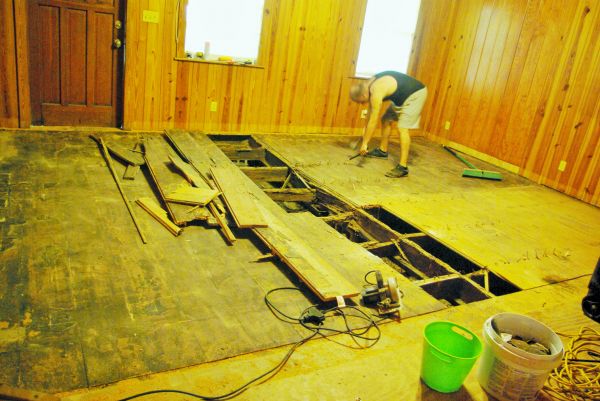 Subfloor Demolition in Cincinnati