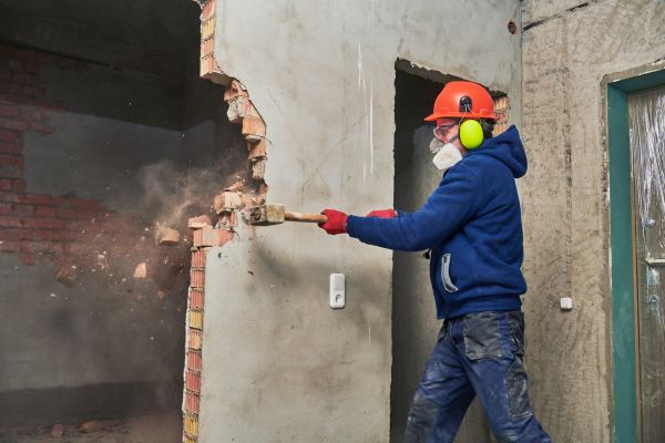 Concrete Wall Demolition in Cincinnati